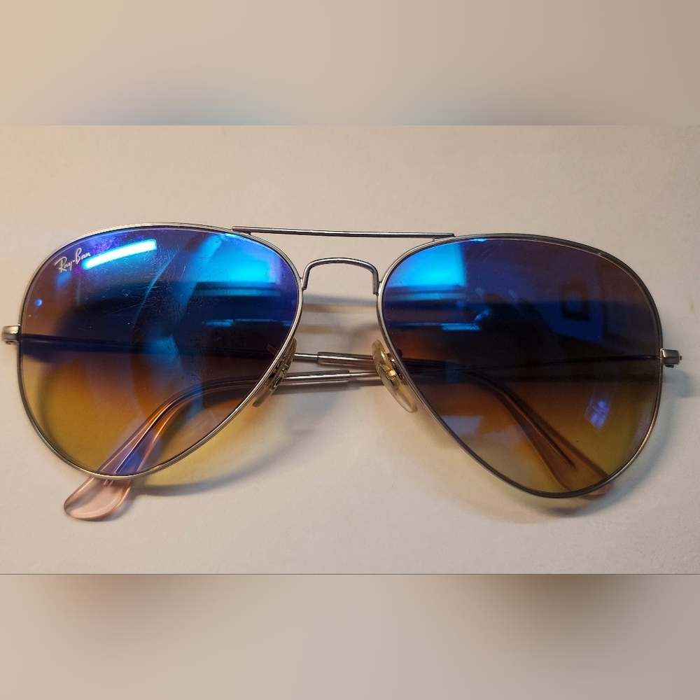 Ray Ban Aviator Large Metal Sunglasses RB3025